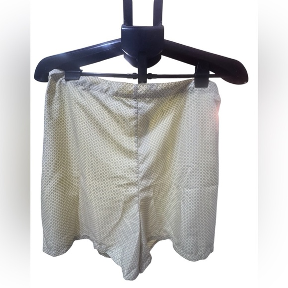 Intimate Classics 2 pc short set  SIZE m p11 - Picture 2 of 4